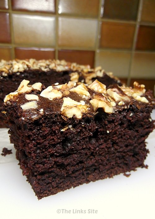 This Chocolate Walnut Cake is so easy to make you can whip one up in no time! thelinkssite.com