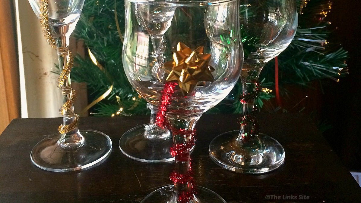 Cool Christmas Wine Glasses  The Links Site