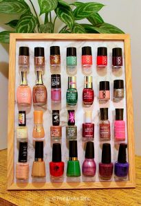 Use a photo frame to display your nail polish collection with this cute DIY Nail Polish Organizer. thelinkssite.com